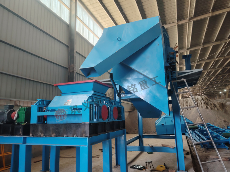 關(guān)鍵字SCF1000X1000雙級(jí)粉碎機(jī) 1010雙級(jí)無(wú)篩底破碎機(jī)
